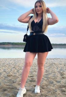 İzmirden gelen Escort Lidya