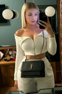 İzmir’den yeni gelen bayan Kumsal