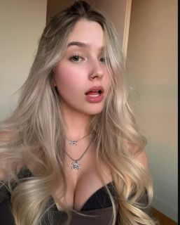 Seleni SEKSAPEL ESCORT