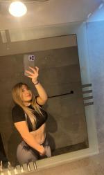 Sakso da iddialı Bayan Alina