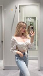 Yeşil gözlü büyük göğüslü İREM